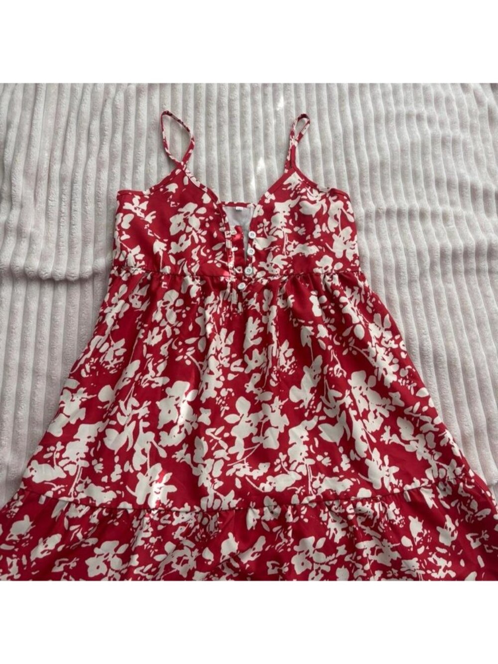 Red and white floral Hawaiian print dress. Lightweight and perfect for summer